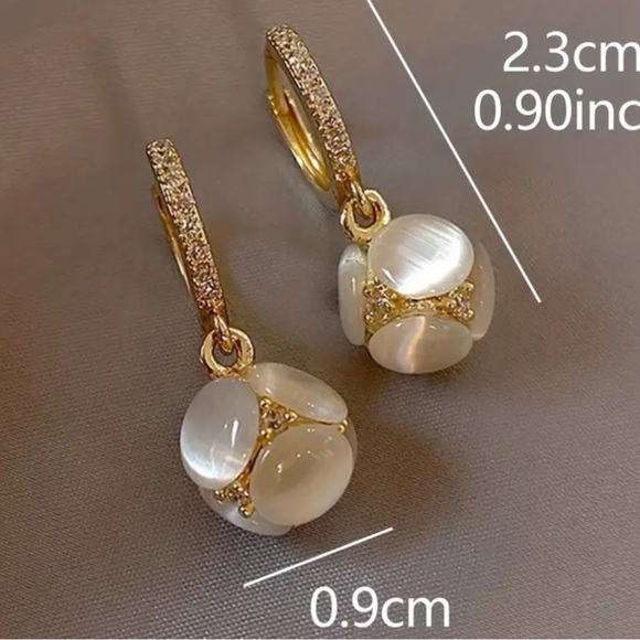 Exquisite Ball Design Moonstone Inlaid Dangle Earrings Elegant Copper Jewelry - Picture 4 of 4